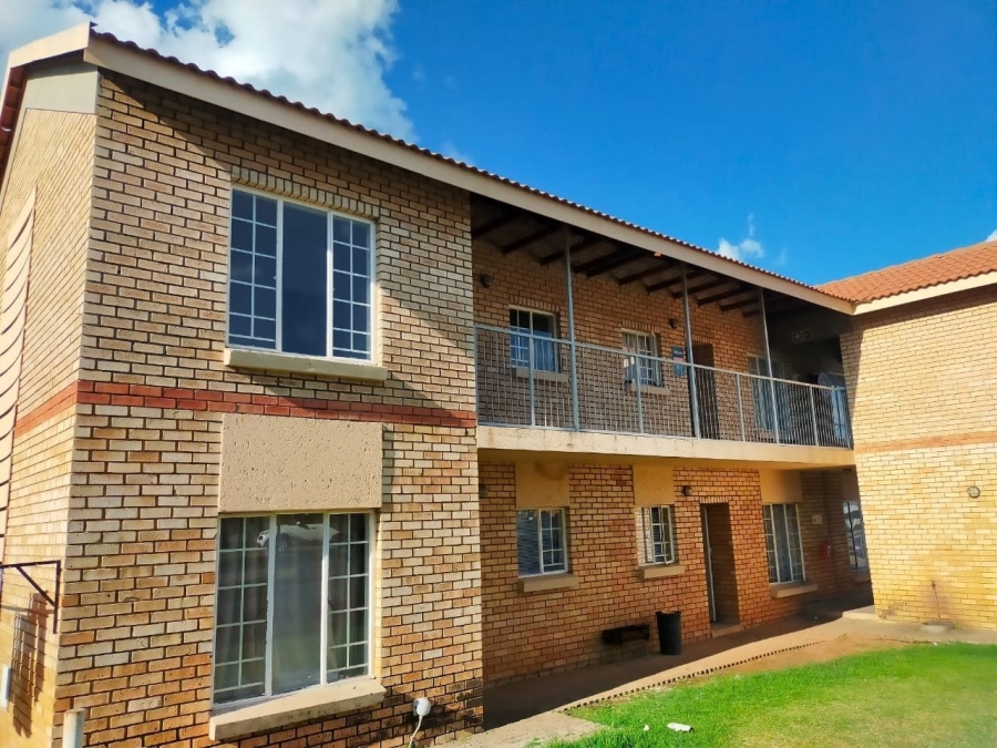 2 Bedroom Property for Sale in Rustenburg Central North West